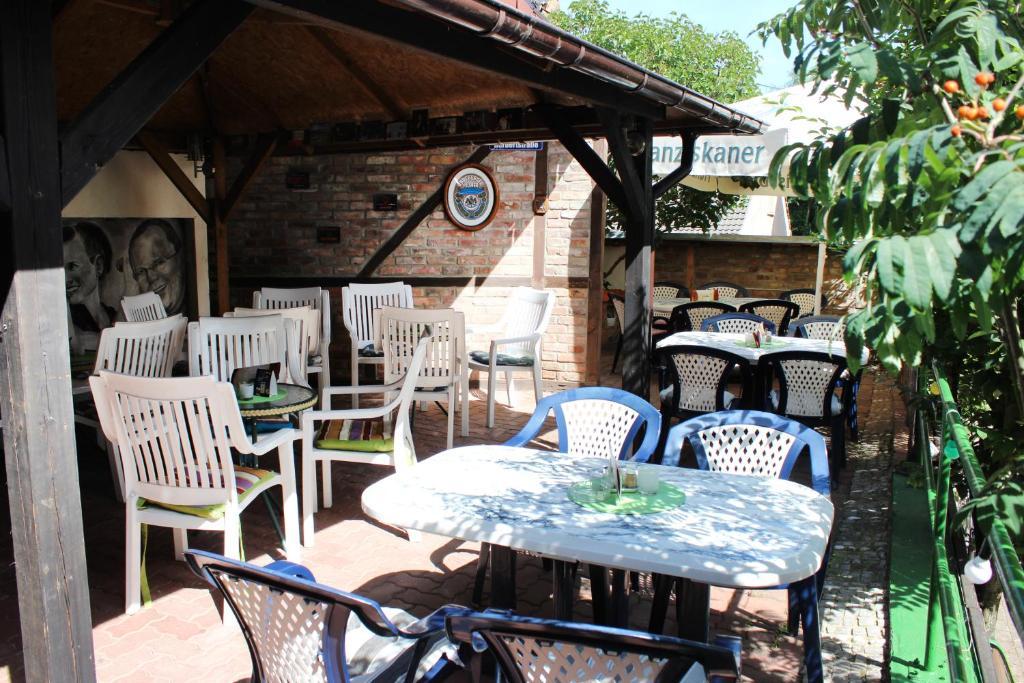 Hotel Pension Kirschstein Вольгаст Экстерьер фото